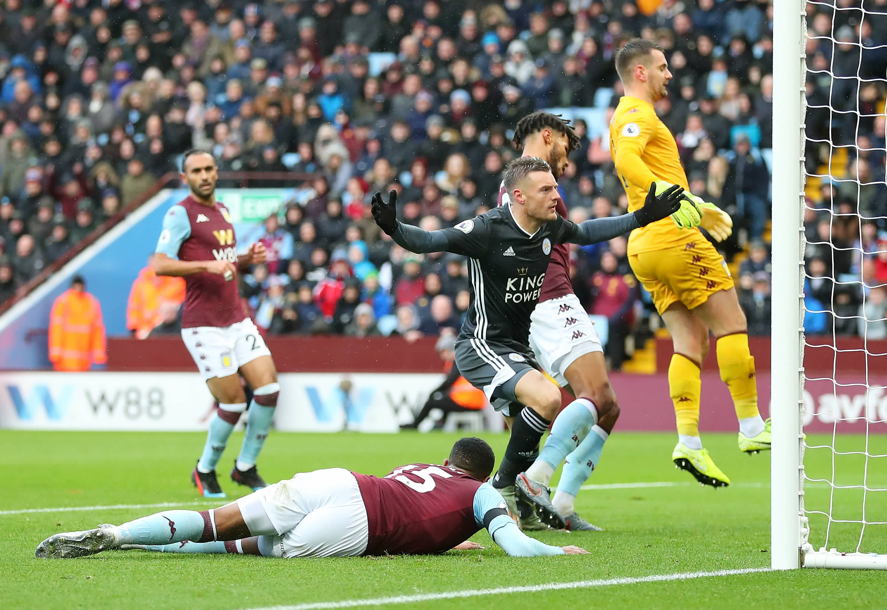 太阳队三分雨浇灭对手